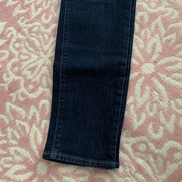 Old Navy Dark Rinse Jeans - Picture 6 of 7